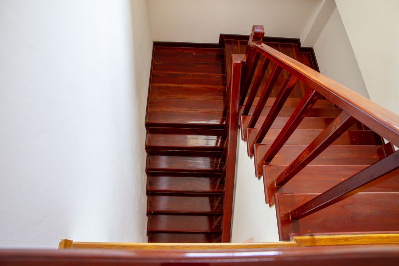 Wood Stairs Refinishing